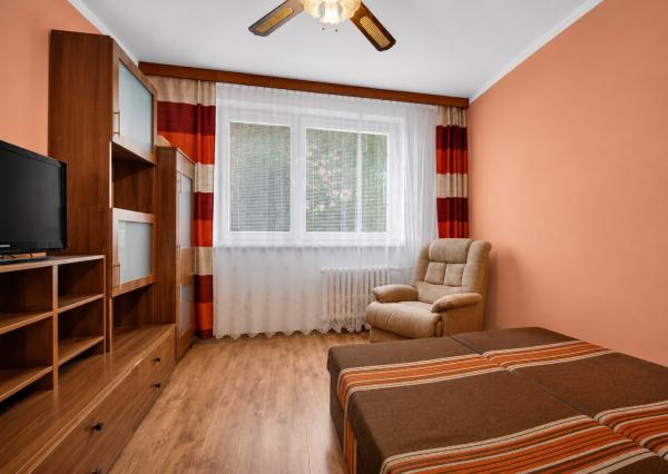 3-izbový byt pri Ekonomickej univerzite | výborná dispozícia | 69m2 | Ovsište - kde nerozhoduje stav bytu, ale lokalita