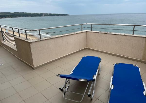 Na predaj apartmán -prvá línia  pri mori - Obzor, Bulharsko