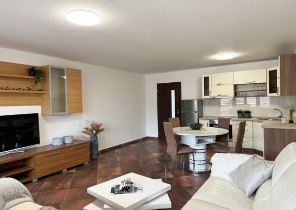 Na prenájom 3-izbový byt s balkónom Kysuckom Novom Meste
