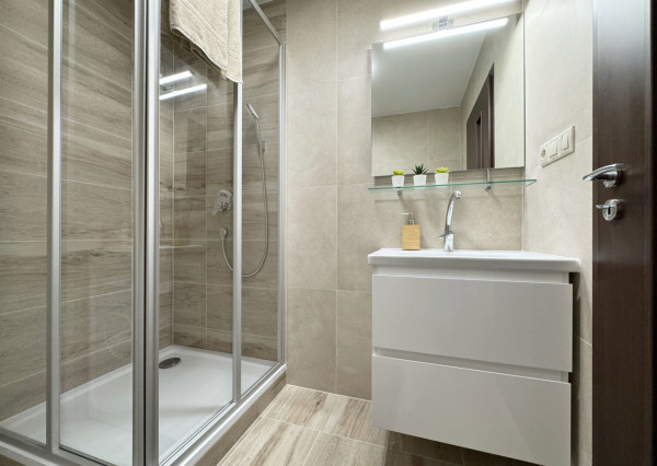 Na prenájom 3-izbový byt s balkónom Kysuckom Novom Meste