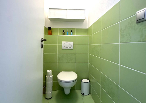 Na PRENÁJOM 2 izbový klimatizovaný byt s balkónom a výhľadom na Rakúsko, Bratislava Devínska Nová Ves