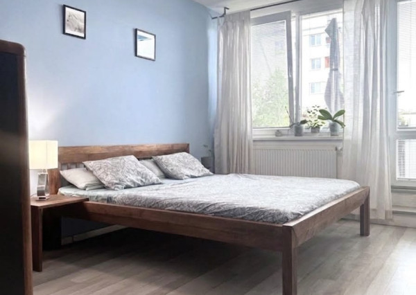 Na PRENÁJOM 2 izbový klimatizovaný byt s balkónom a výhľadom na Rakúsko, Bratislava Devínska Nová Ves