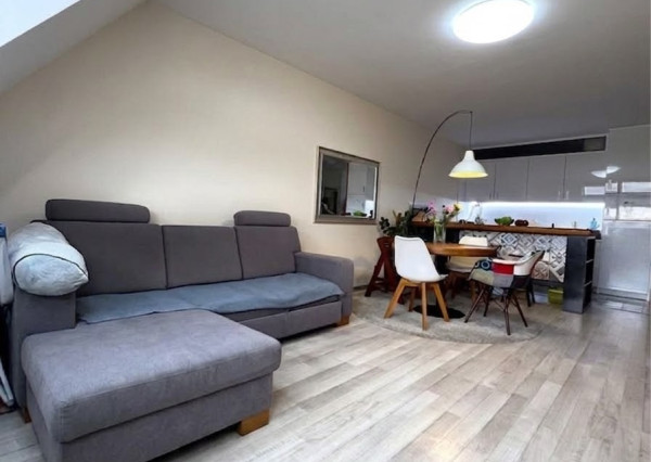 Na PRENÁJOM 2 izbový klimatizovaný byt s balkónom a výhľadom na Rakúsko, Bratislava Devínska Nová Ves