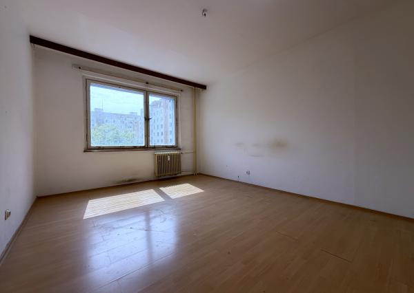 Na predaj 4-izbový byt s balkónom, ul. Zvolenská