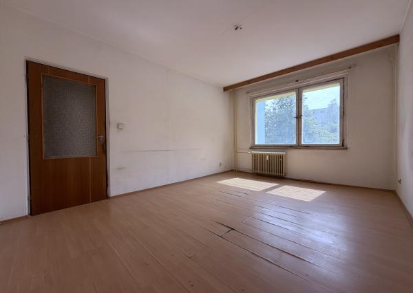 Na predaj 4-izbový byt s balkónom, ul. Zvolenská