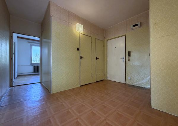 Na predaj 4-izbový byt s balkónom, ul. Zvolenská