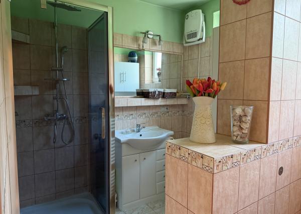 Na predaj 2,5-izbový byt s balkónom a záhradkou - Záriečie