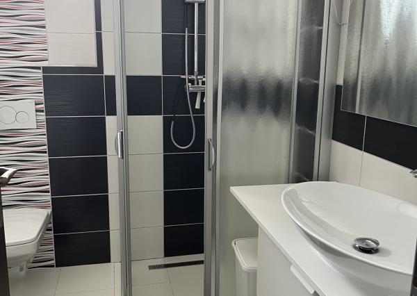 SENEC NA PRENÁJOM – 2 izbový byt s klimatizáciou a parkovacím státím.