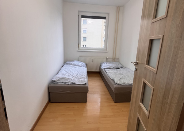 SENEC – NA PRENÁJOM 3 izbový byt priamo v centre mesta.