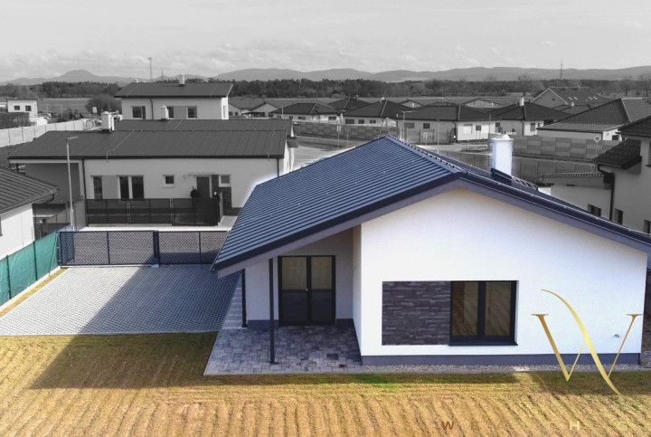 Na predaj krásny 4 izbový bungalov v obci Láb, okr. Malacky