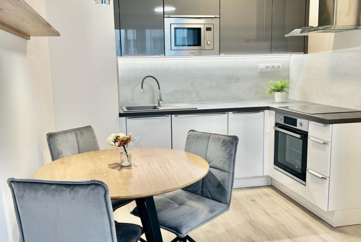 Na prenájom  2 izbový byt v Novostavbe Ovocné Sady s parkovaním