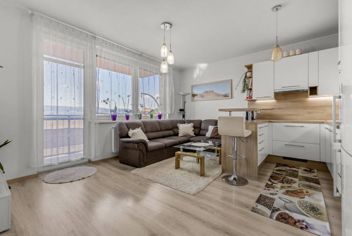 Slnečný 3-izbový byt s výhľadom na Karpaty v Slovenskom Grobe