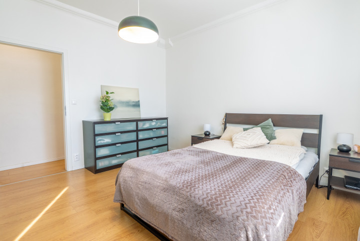 Šikovná investícia alebo budúci rodinný domov? Na PREDAJ 3-izbový byt, 82 m2, Kukučínova, Bratislava Nové Mesto, ponúka oboje!