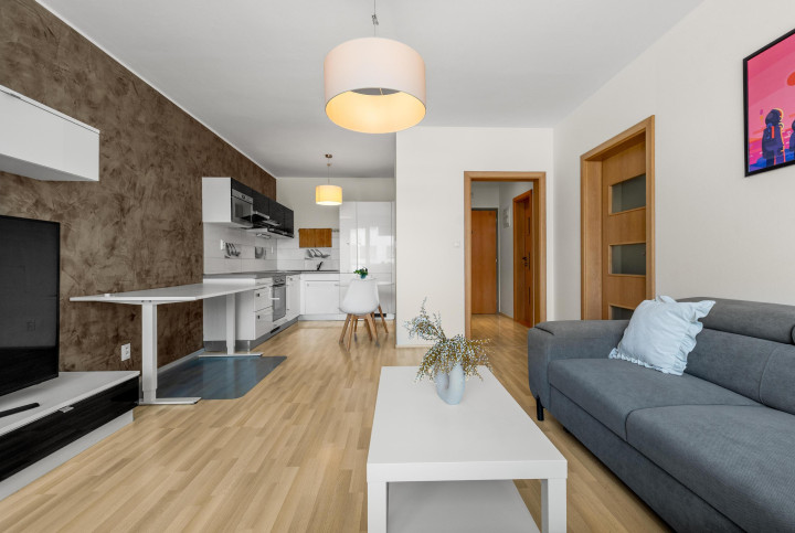 Na predaj 2-izbový byt s terasou v centre Senca – Lichnerova ulica