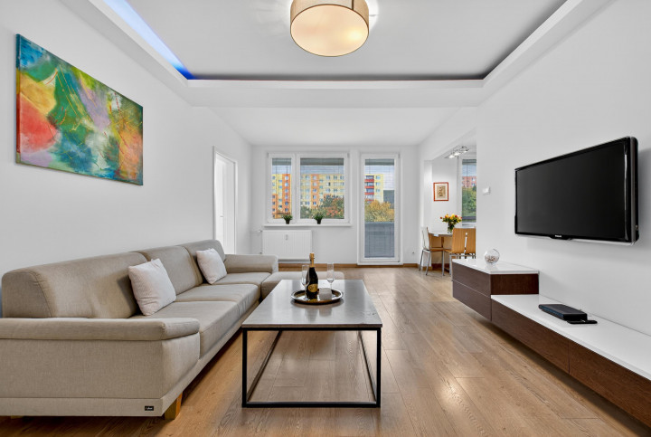 REZERVOVANÝ Na predaj priestranný 4-izbový byt v Bratislave-Dúbravka