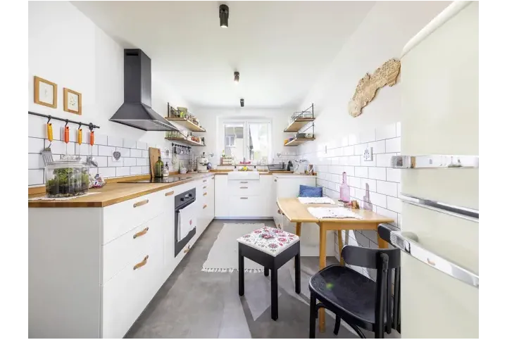 Wealth Group | Hľadáme 2 izbový prípadne 3 izbový byt v pôvodnom stave Sihoť, Zámostie/Trenčín