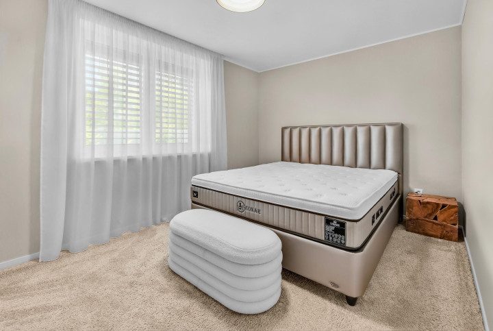 Samostatný 4-izbový moderný bungalov so smart technológiami