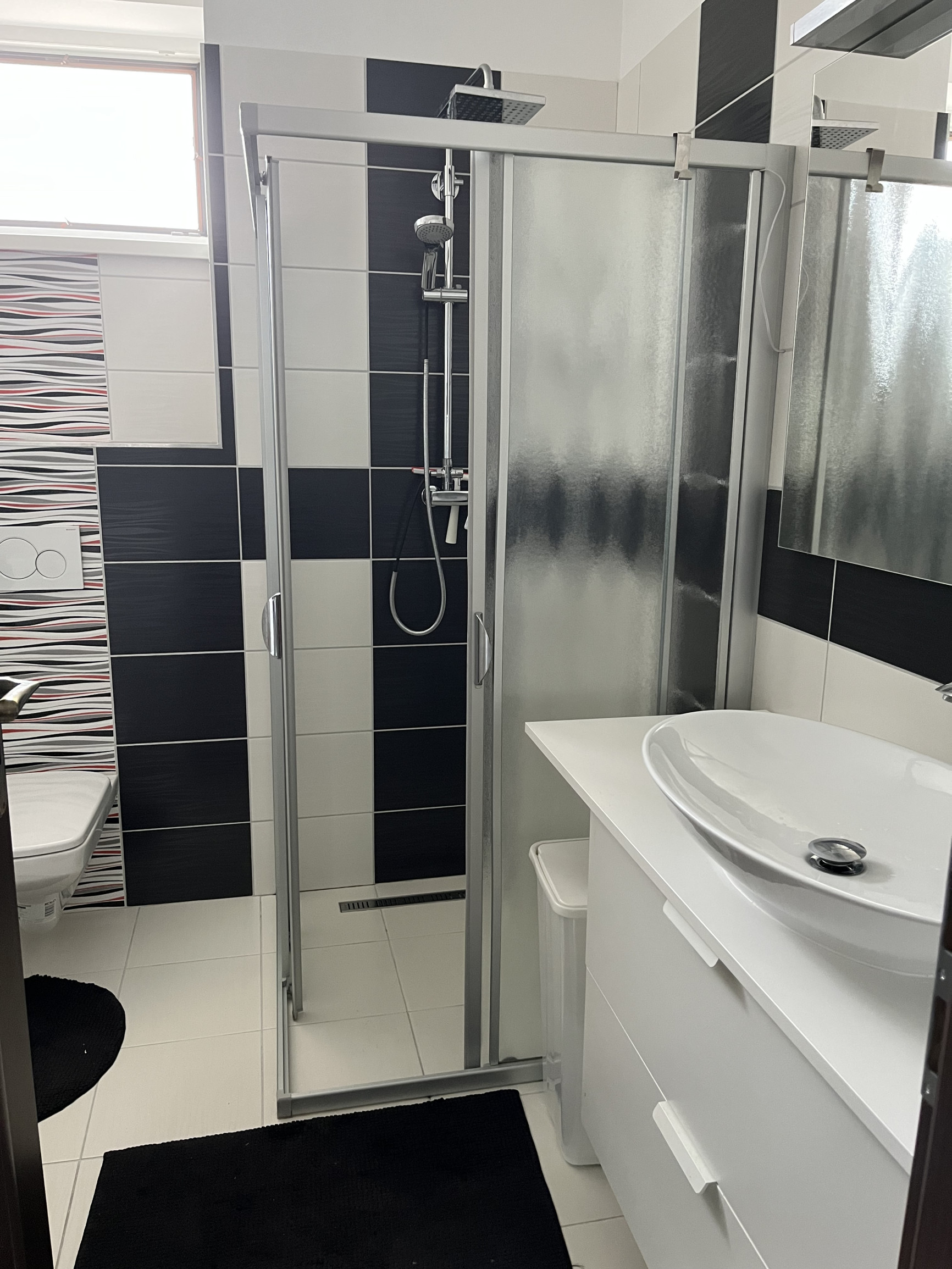 SENEC NA PRENÁJOM – 2 izbový byt s klimatizáciou a parkovacím státím.