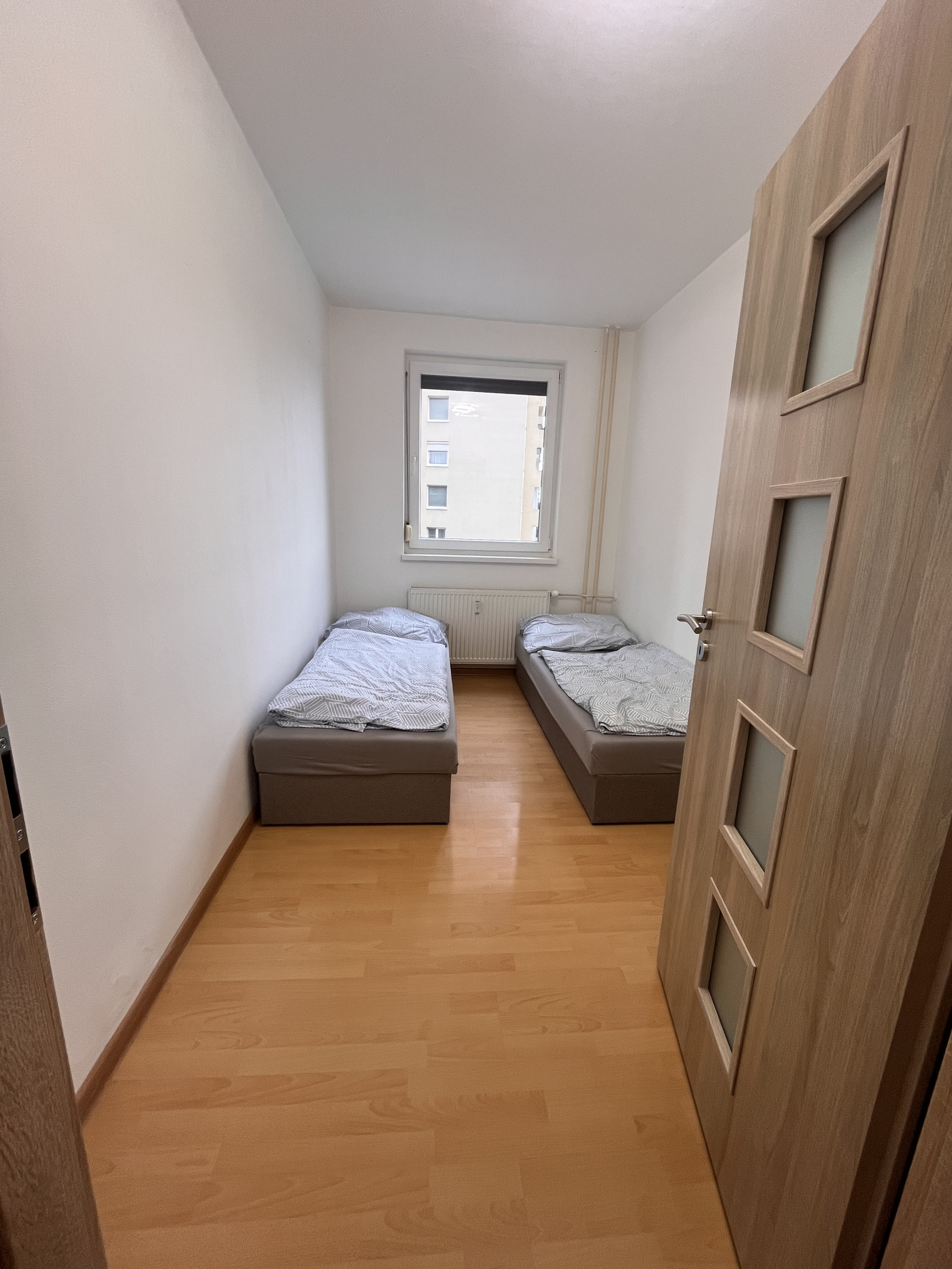 SENEC – NA PRENÁJOM 3 izbový byt priamo v centre mesta.