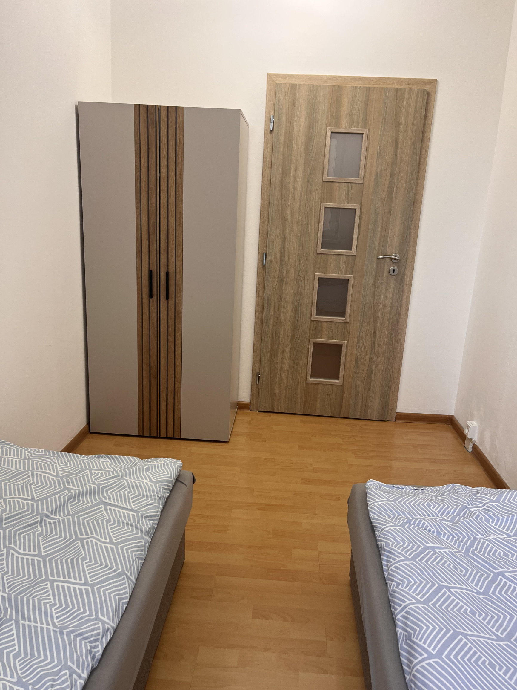 SENEC – NA PRENÁJOM 3 izbový byt priamo v centre mesta.